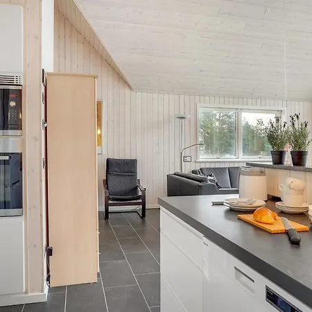 Lima - 3-5km From The Sea By Interhome